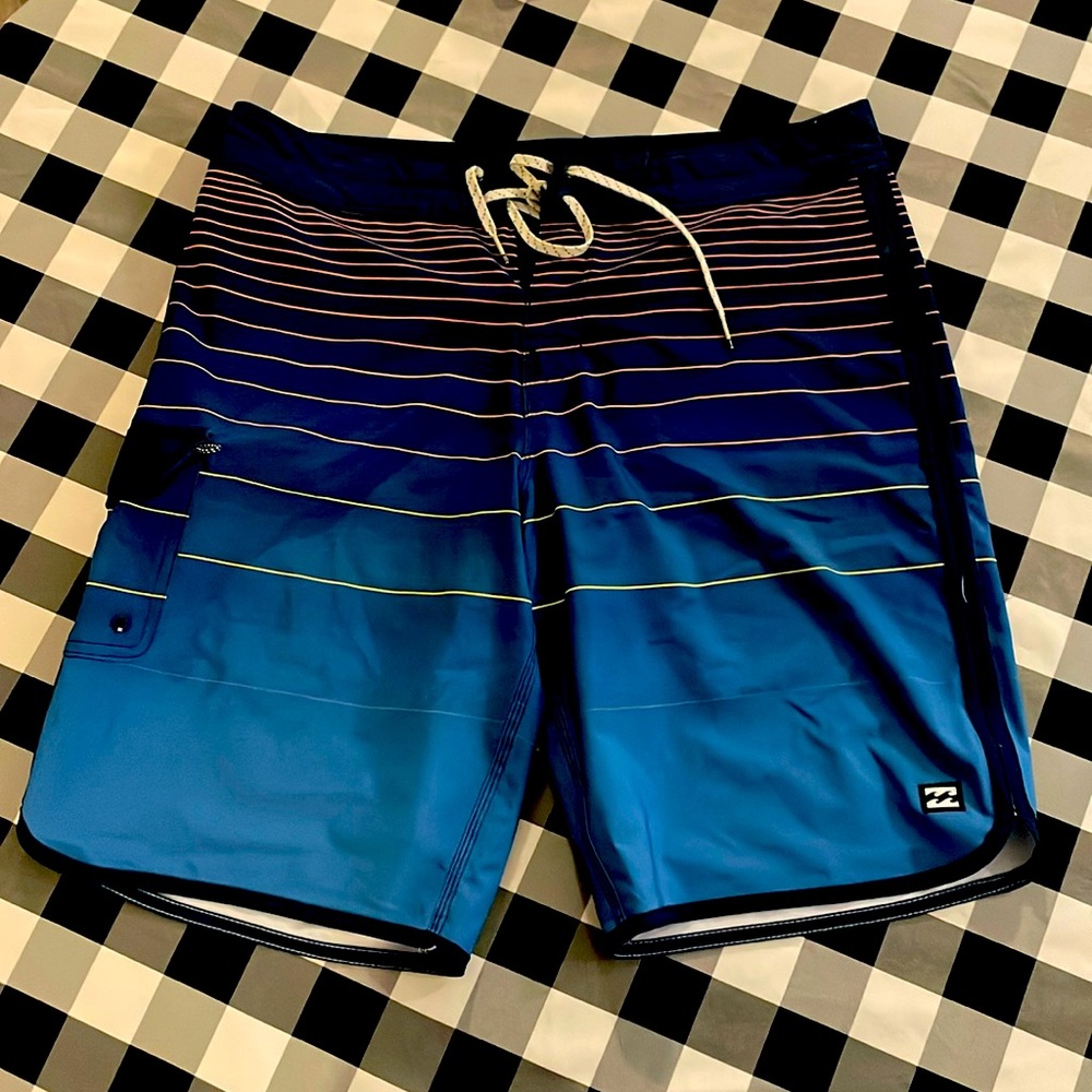 Billabong 73 Airlite board shorts, men’s 34, 20’ outseam